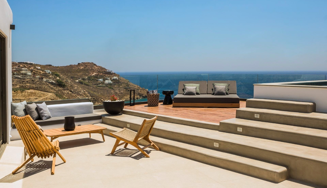Τα Amyth Hotels μας Συστήνουν 